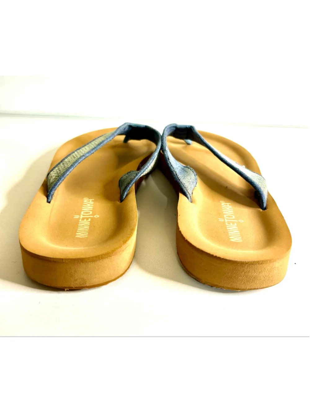 Minnetonka Hedy Blue Denim Beach Flip Flops Women Sandals Size 8M